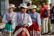 PerBol2014 102  Peruwianki w strojach regionalnych. Yanque, Peru. : 2014, Colca Canyon, Peru